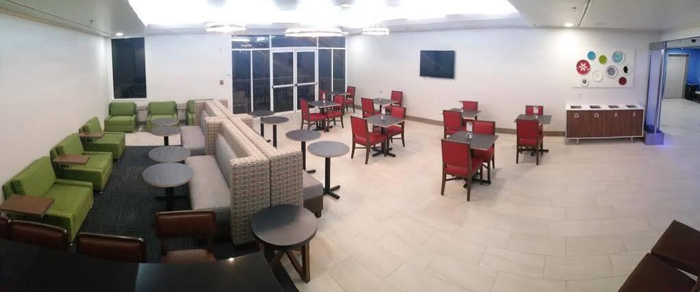 Holiday Inn Express Daytona Beach - Speedway, An Ihg Hotel Ngoại thất bức ảnh